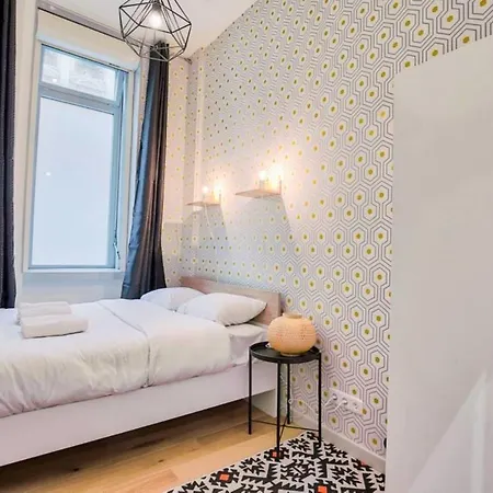 Cosy Heart Of Париж